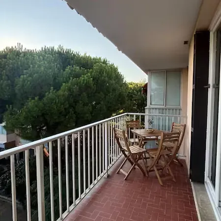 T3 Renove Proche Port Et *